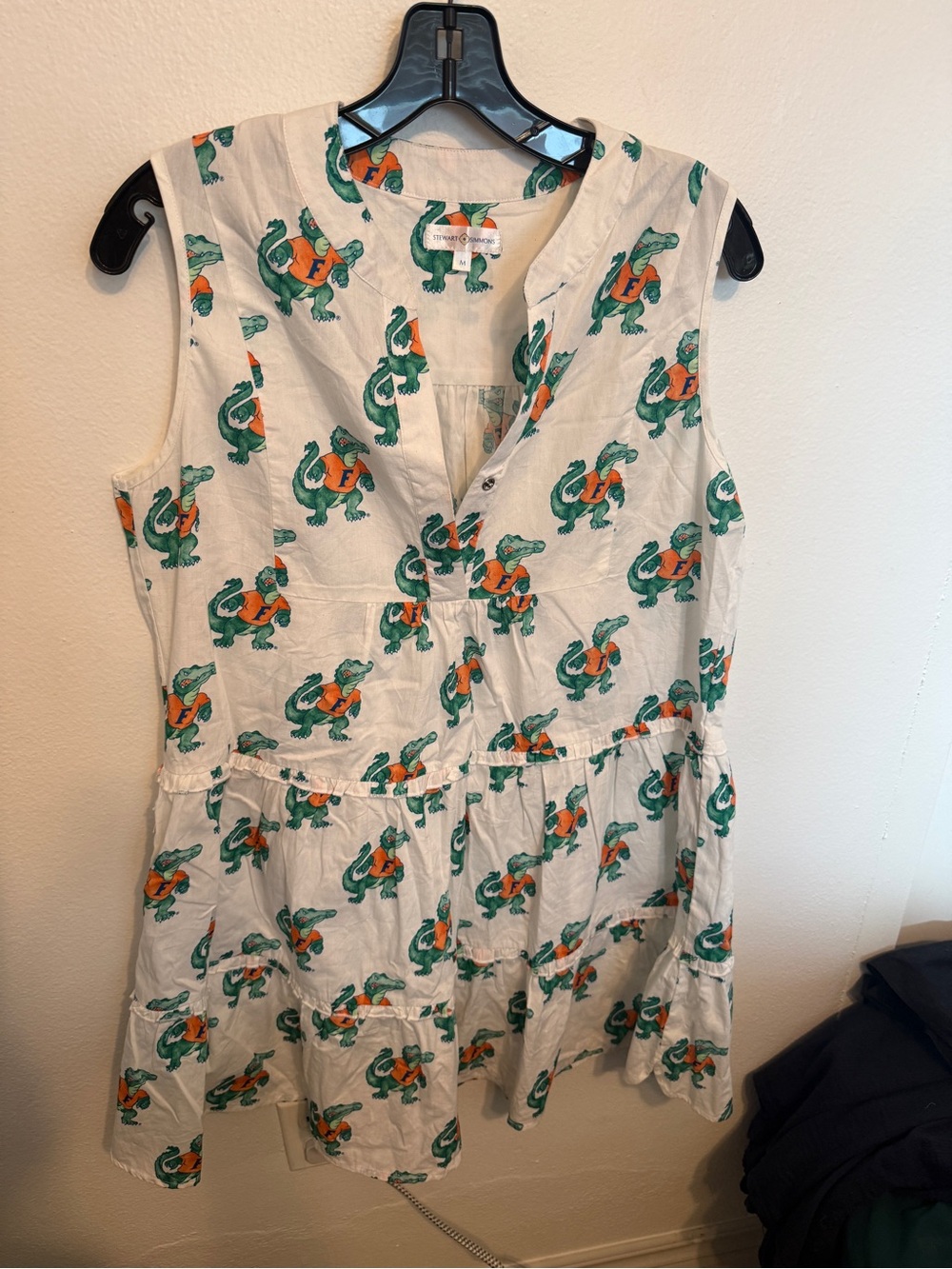 Sleeveless White Tiered Tunic with Green & Orange Alligator Print